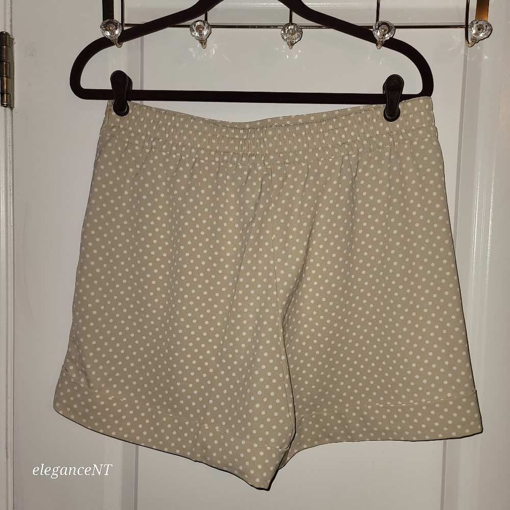 NY & Co Women's Tan and White Polka Dot Short Pant Sz: 12 - Picture 2 of 10